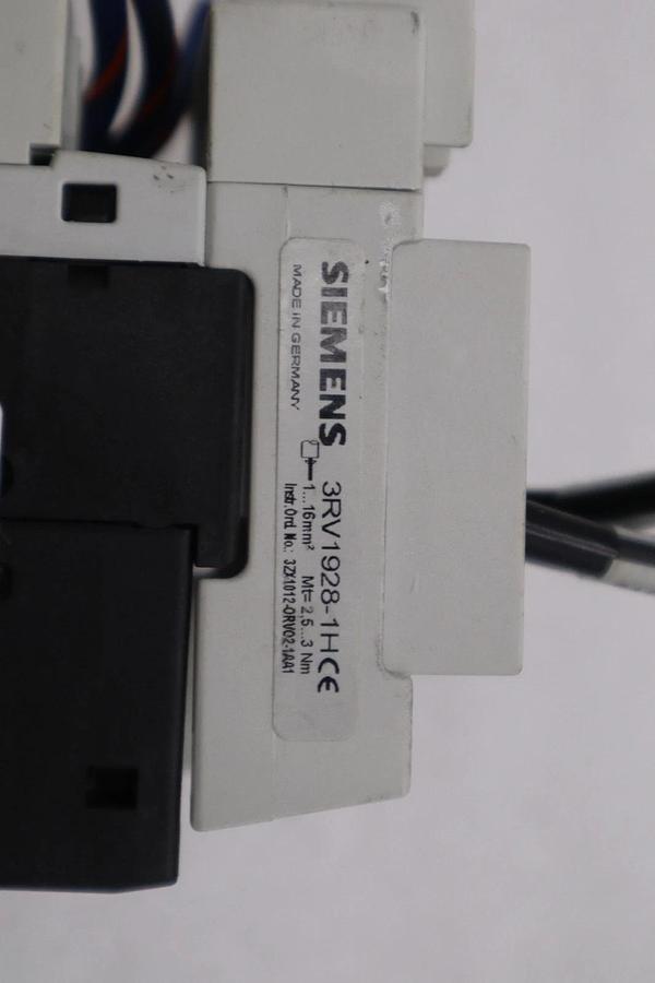 Used LOT OF 4     Siemens 3RV1021-1CA10 Manual Circuit Breaker 1.8-2.5A STOCK H1828