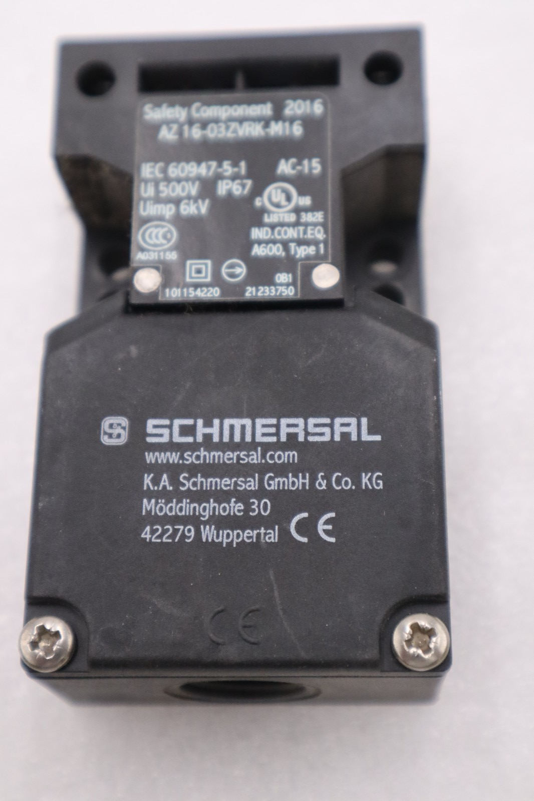 Used Schmersal AZ16-03ZVRK-M16 INTERLOCK SWITCH NEW OPEN BOX STK H1250A