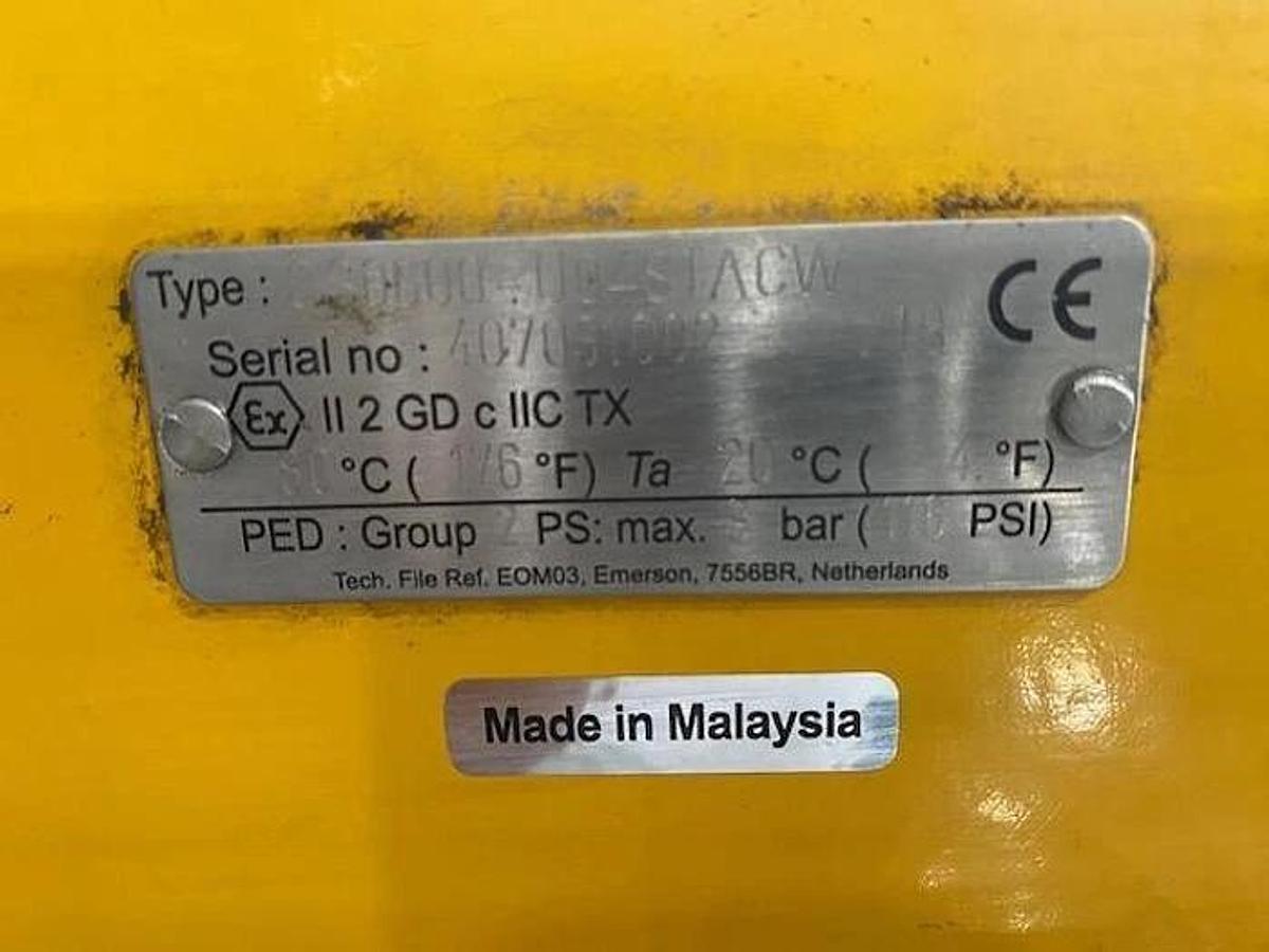 Used EMERSON FIELDQ TYPE OSO6OOO-U04STACW ACTUATOR WITH 4" BALL VALVE