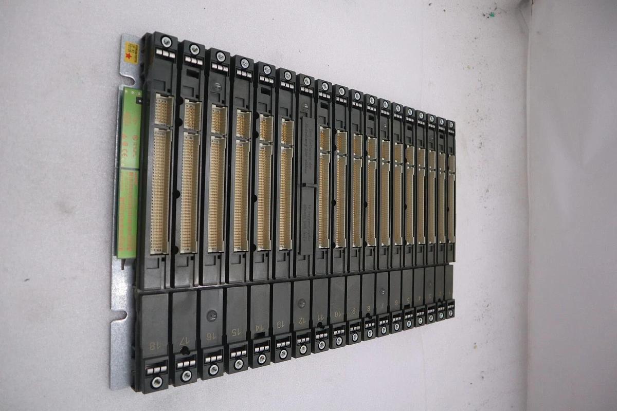 Used SIEMENS 6ES7400-1TA01-0AA0  SIMATIC S7 Rack UR1, 18 SLOT STOCK 4768