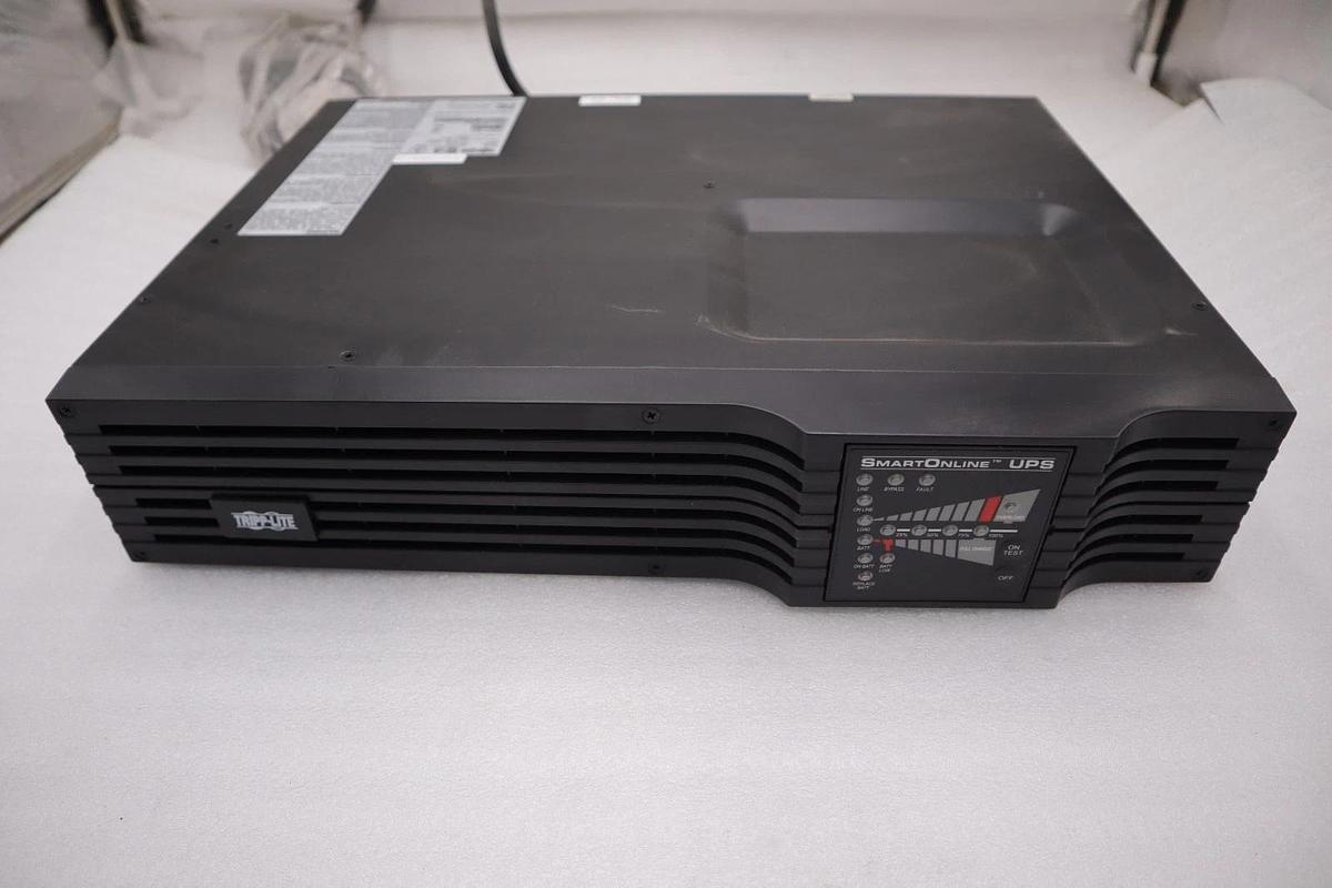 NEW Tripp Lite SU1000RTXL2UA Smart Online Ups 120V 800W Double Conversion #H1887