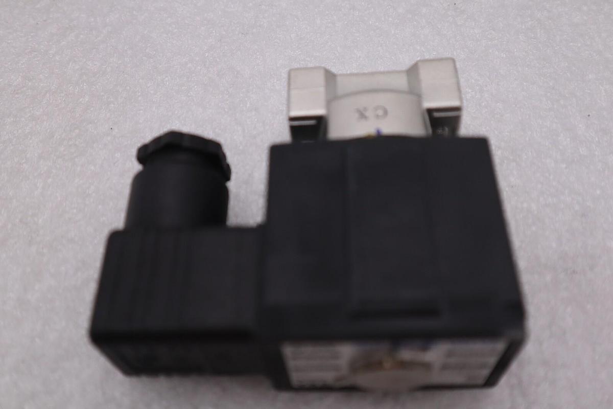 Used NEW SMC GENUINE PART VX2340G-02N-9D AC24V (38 AVAILABLE) STOCK 1775-A