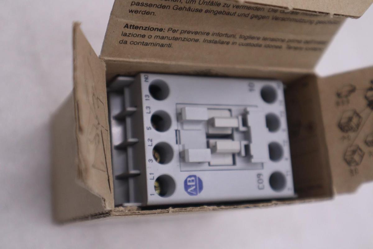 Used NEW OPEN BOX ALLEN BRADLEY AB 100-C09D10 CONTACTOR 9 AMP COIL 120 V STK GF784A
