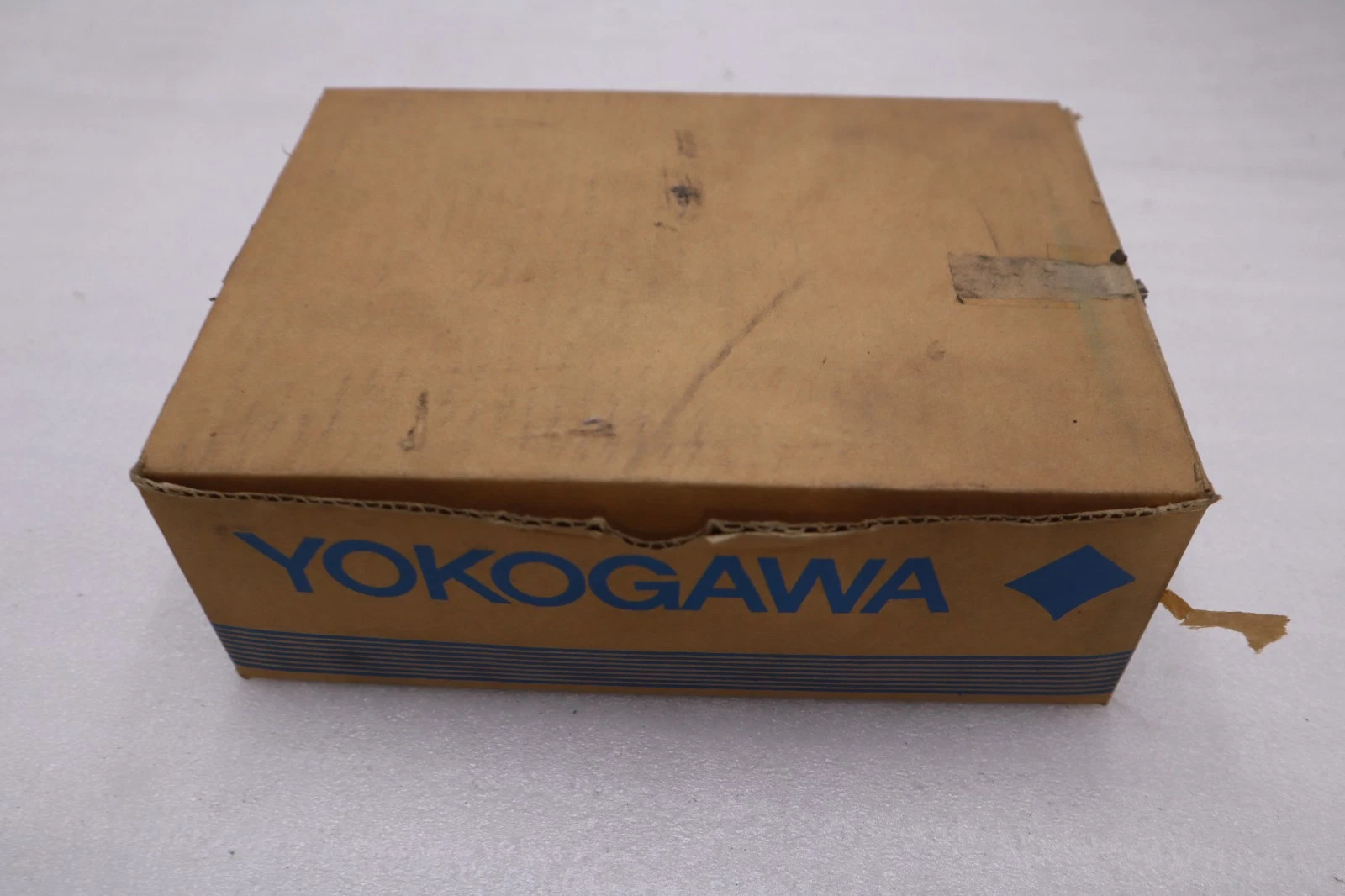 Used Yokogawa UT320-00 S4 Digital Temperature Indicating Controller STOCK 1396CC