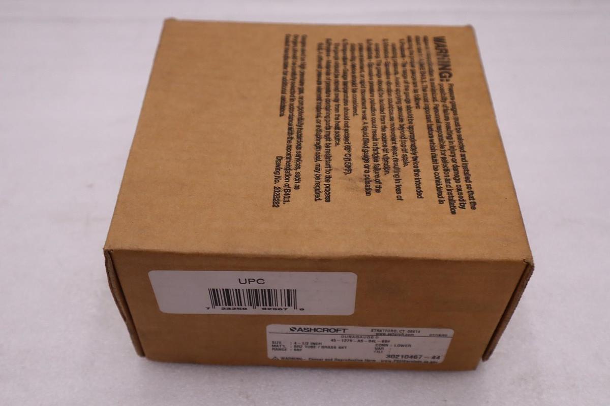 ASHCROFT 45-1279-AS-04L-60# 60PSI 4-1/2" - NEW IN BOX - STOCK GF1300