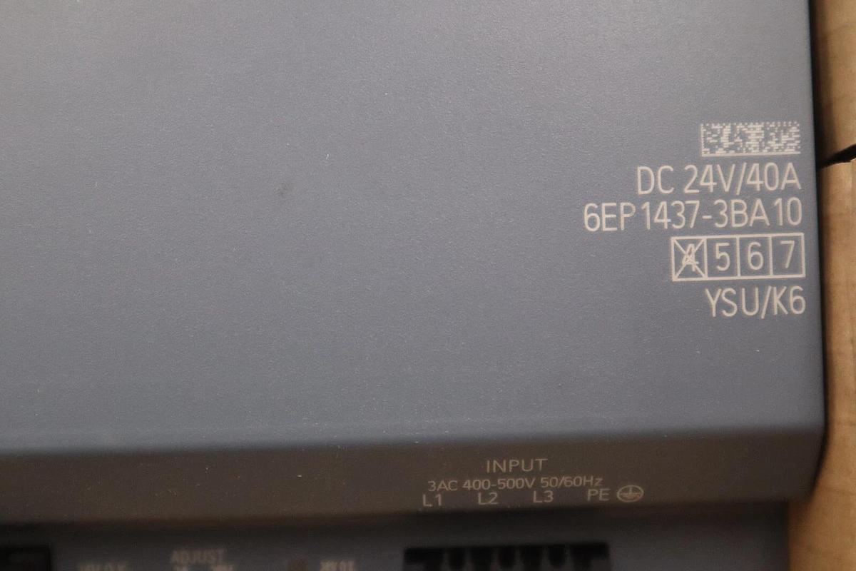 Used NEW IN BOX SIEMENS SITOP PSU8200 POWER SUPPLY 6EP1437-3BA10 STOCK H271