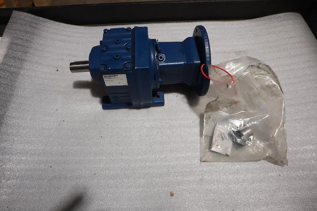 SEW-EURODRIVE R37 AM143 Helical Gear Reducer 1750rpm - STOCK SGF78