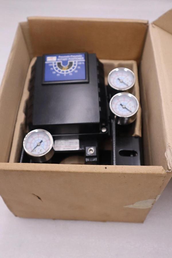 Used NIB MAX AIR PNYO1 PNY01 PNEUMATIC-PNEUMATIC VALVE POSITIONER STOCK H1858