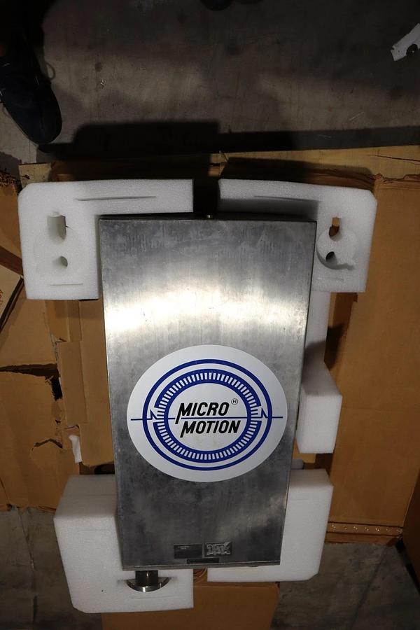 Used NEW IN BOX - Micro Motion DL200S227SU Mass Flow Sensor 2in STOCK HS36