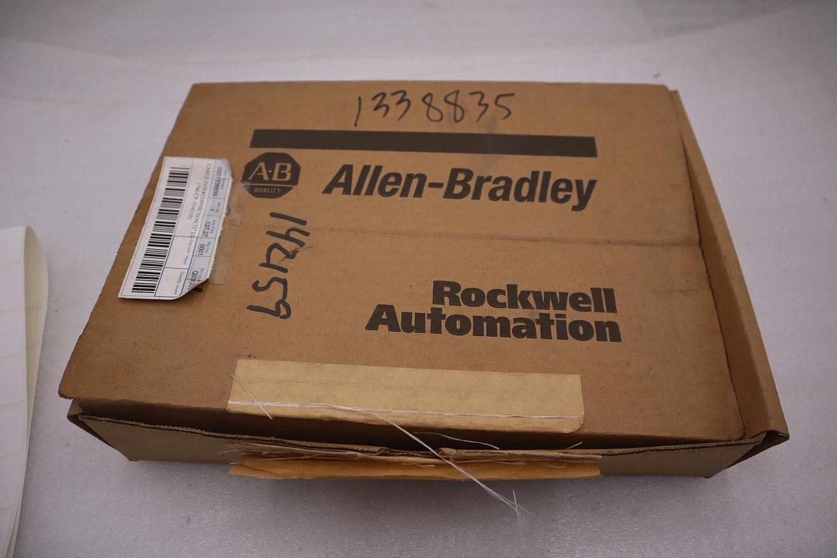 NEW ALLEN BRADLEY 1746-C9 /A SLC 500 39.5'' RACK INTERCONNECT CABLE STOCK H276
