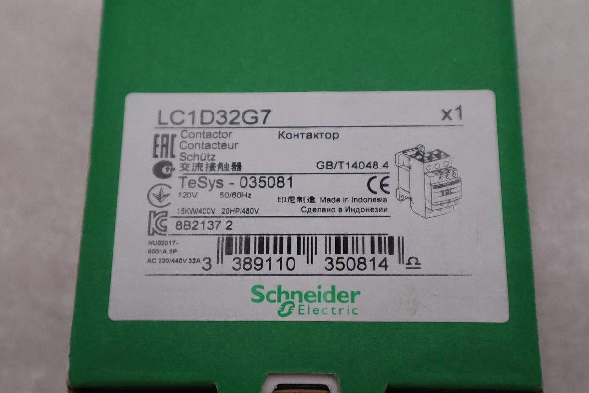 Used SCHNEIDER LC1D32G7 CONTACTOR STOCK #K-3915A