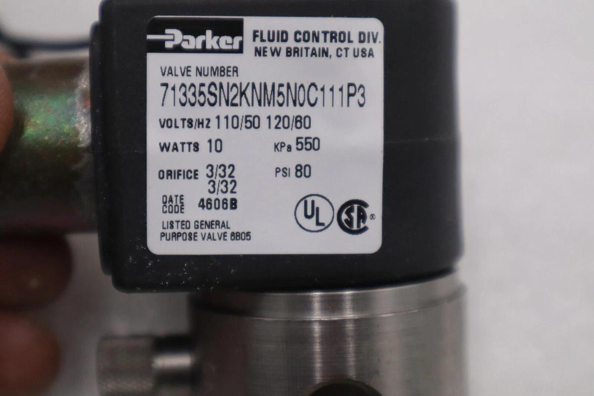 NEW Parker 71335SN2KNM5N0C111P3 PRESSURE VESSEL 3-WAY ST. STEEL BODY STOCK G647A