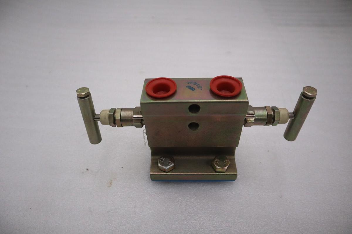 ANDERSON GREENWOOD M4TVIC-4 DIFFERENTIAL PRESSURE MANIFOLD VALVES STOCK 3757A