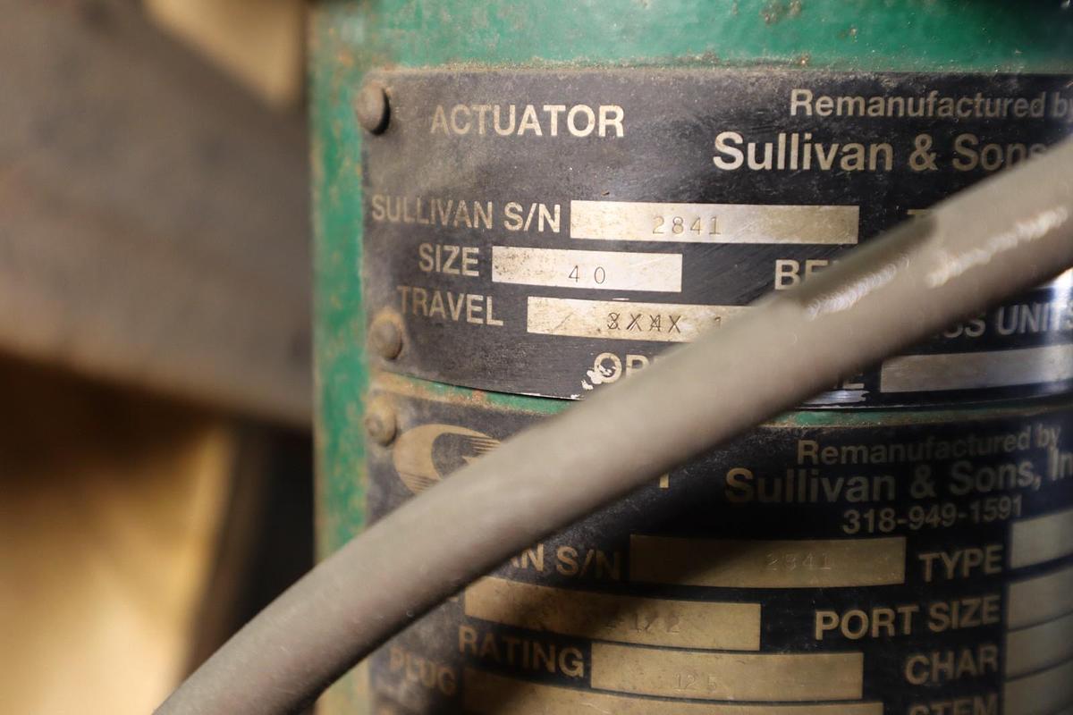 Used Fisher Control Valve Size 40 With Type 667 Pneumatic Actuator