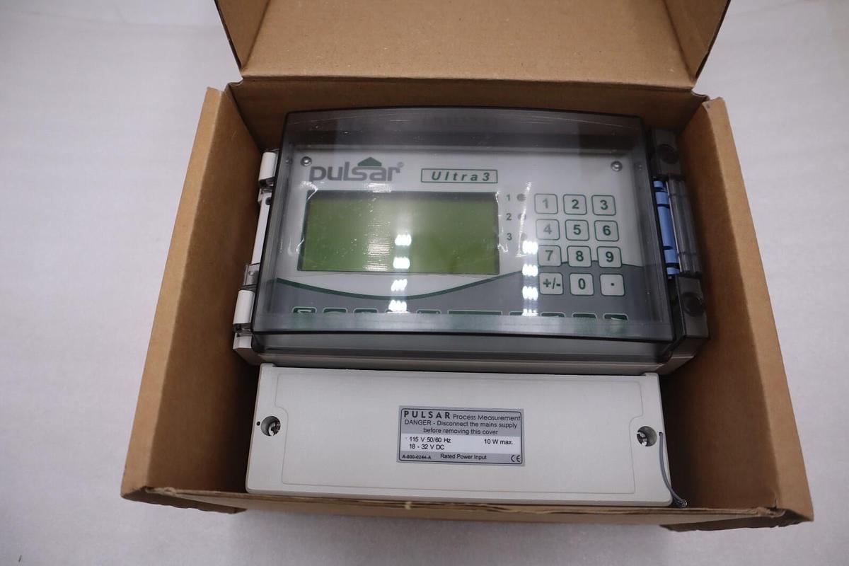 Used Level Control, Ultra 3, 120VAC, 4-20mA Pulsar: 1701110000X4-X0P NEW IN BOX #G248