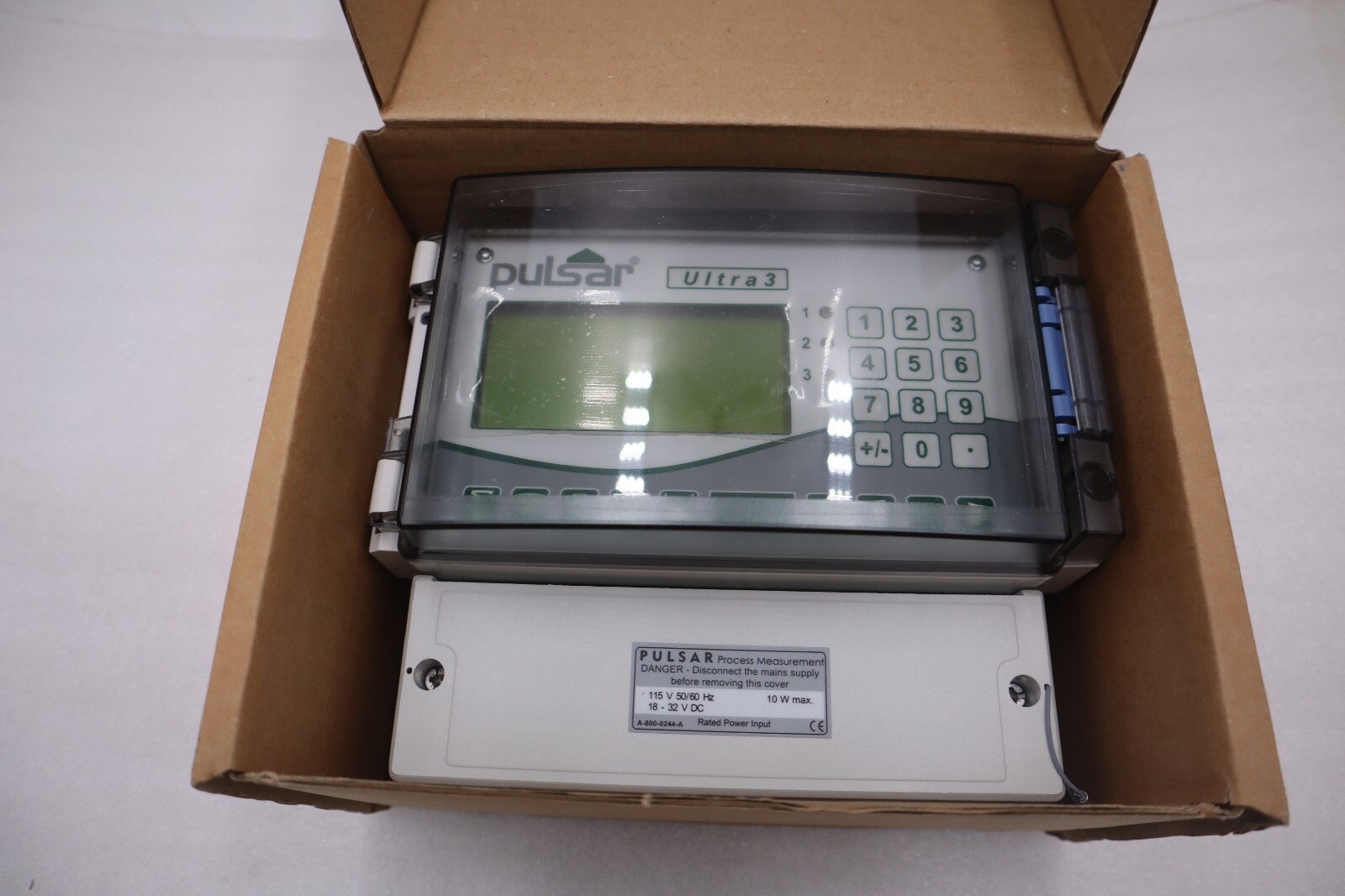 Used Level Control, Ultra 3, 120VAC, 4-20mA Pulsar: 1701110000X4-X0P NEW IN BOX #G248