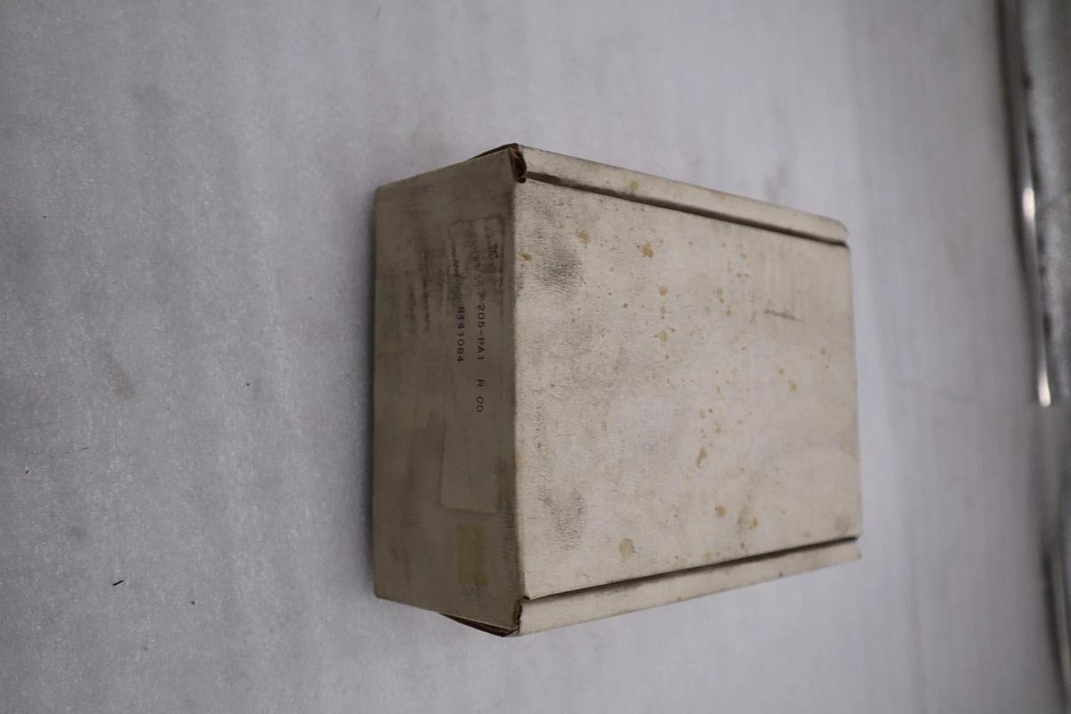 NEW OPEN BOX NEWPORT 205-PA1 R C0 PANEL METER PROCESS CONTROL STK GF346A