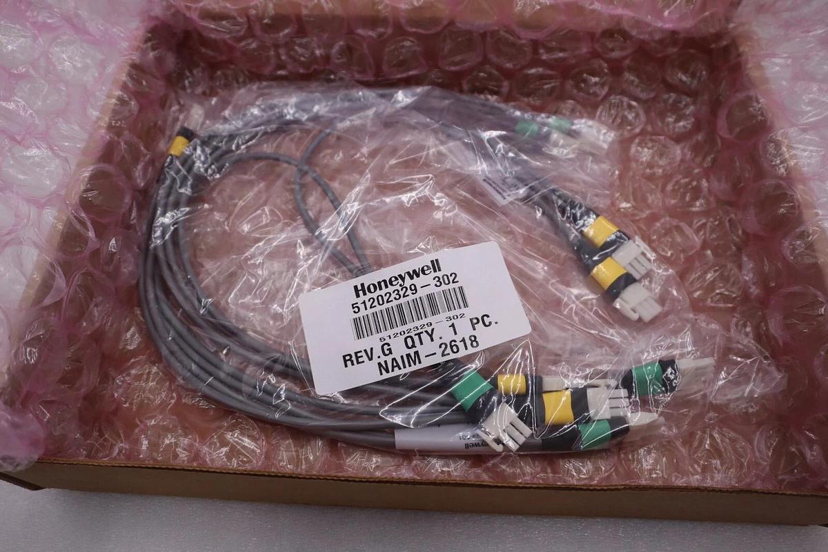 NEW OPEN BOX Honeywell 51202329-302 Input Output Link Cable STOCK G605