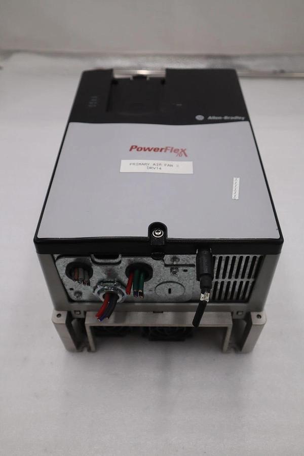 Used ALLEN BRADLEY 20AE017A0AYNNNC0 SER. A 600V POWERFLEX 70 AC VFD DRIVE STOCK 1800B
