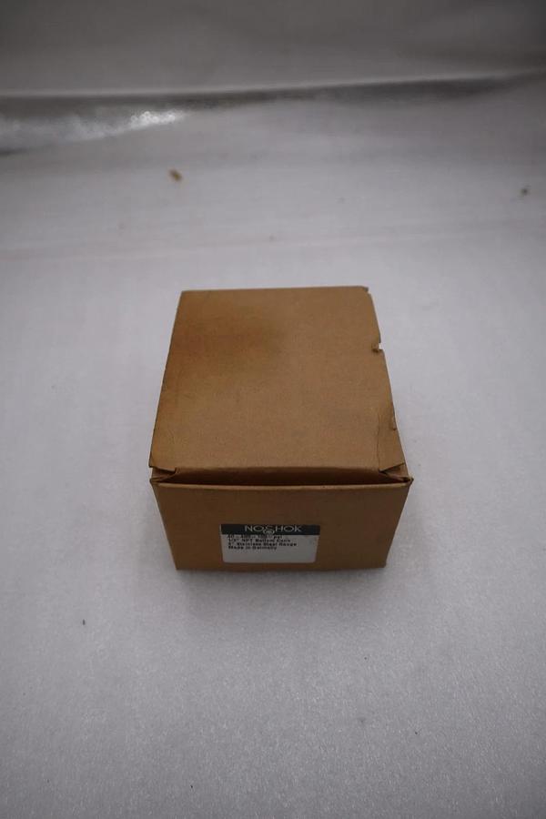 NEW OPEN BOX 4" NOSHOK 40-400-100-psi Pressure Gauge 1/2" Bottom Connection H804