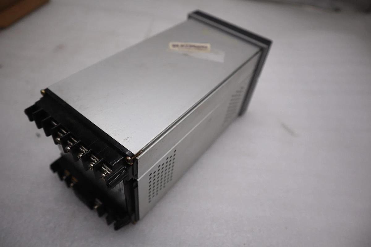 Used RKC REX-C1000H1C-R TEMPERATURE CONTROLLER PID WITH AUTOTUNE - STOCK GF440