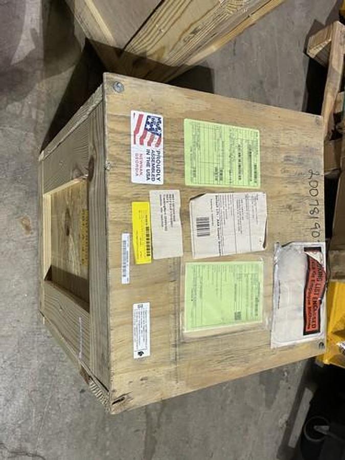 YOKOGAWA AXG200-CEFF2AA1AT212B-NNNNN/GRL 8” (200mm) MAGNETIC FLOWMETER STK S-263