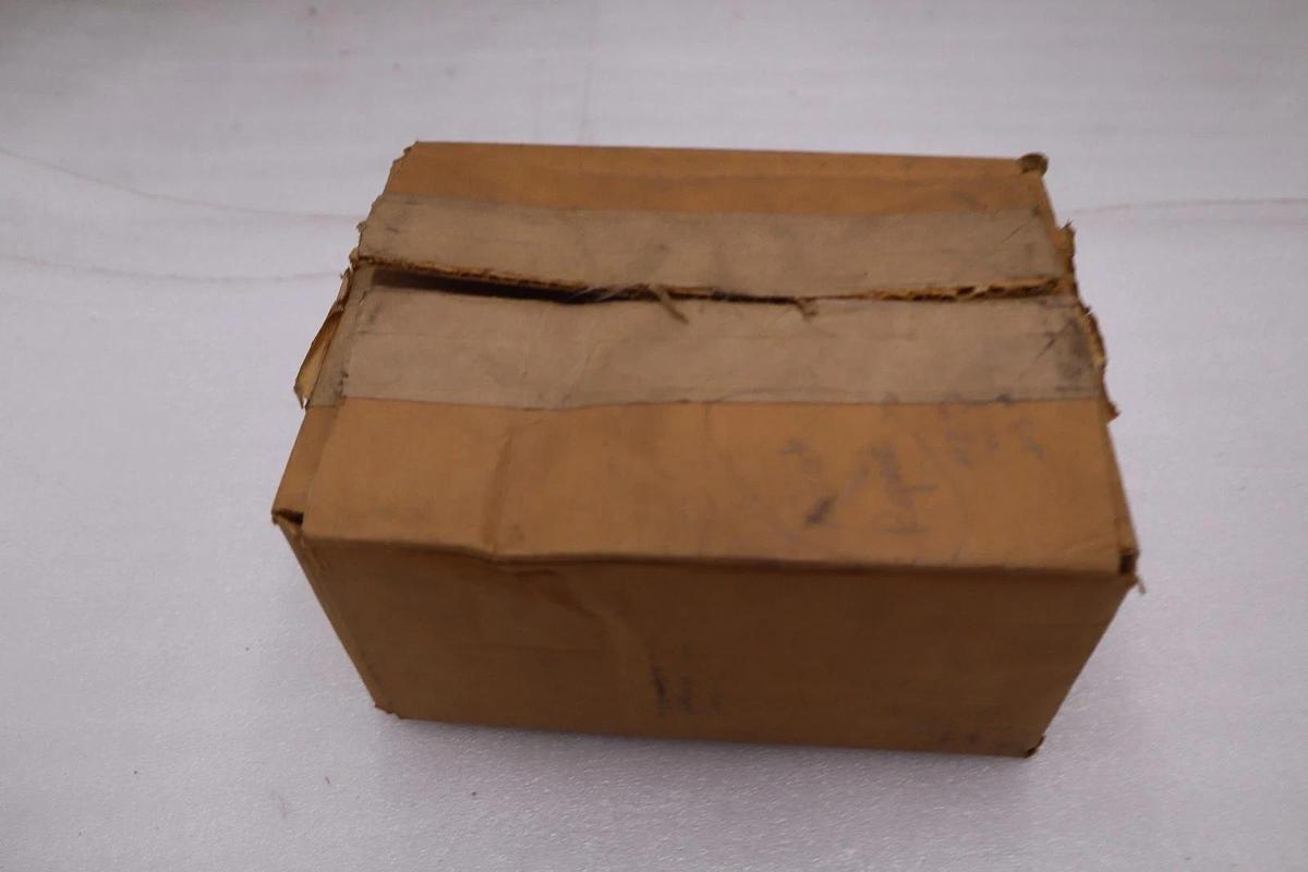 Dynapar M050106 60 SERIES HEAVY DUTY ROTOPULSER 62-AAXF-1500-A0-52 NEW #G-45B