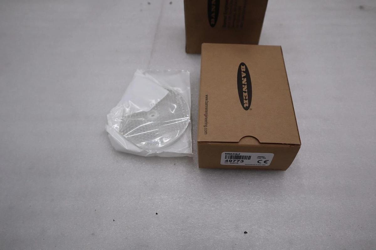 Used Banner Engineering SM2A312LP-19898 / SM2A312LP19898 - NEW - STOCK K761CC