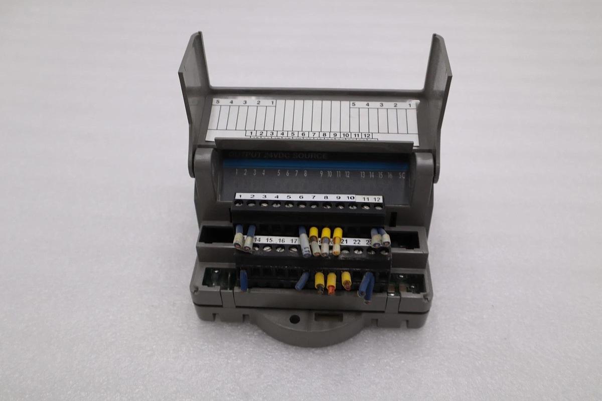 Used DANAHER MOTION M.1017.3095 R3 / M10173095 R3 GIDDINGS & LEWIS MODULE #6023