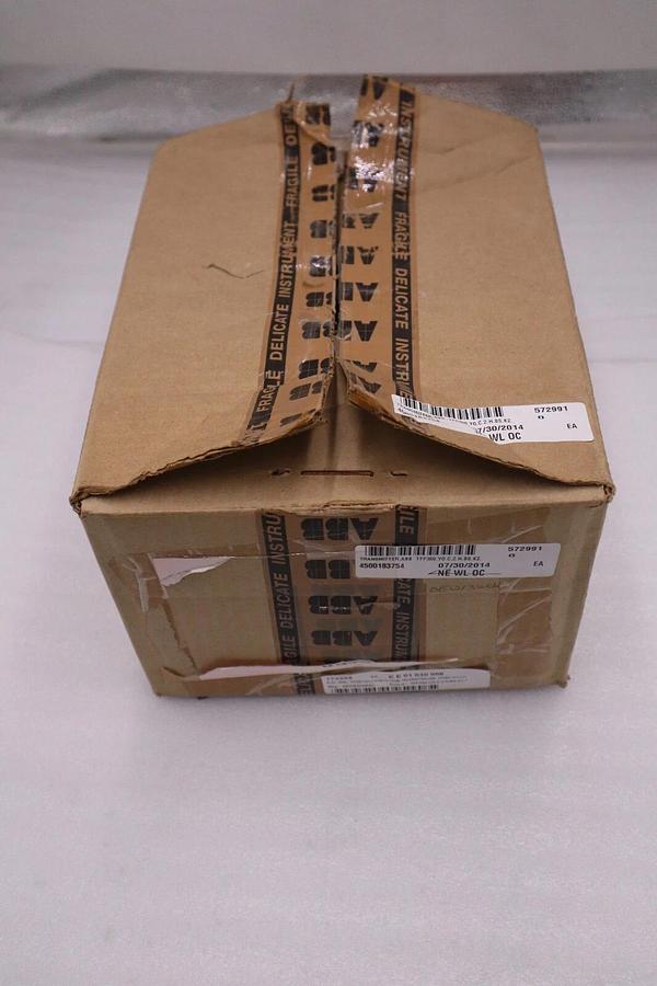 ABB HART TEMPERATURE TRANSMITTER TTF300Y0C2HBSK2T0M5 NEW WITH BOX STOCK G504