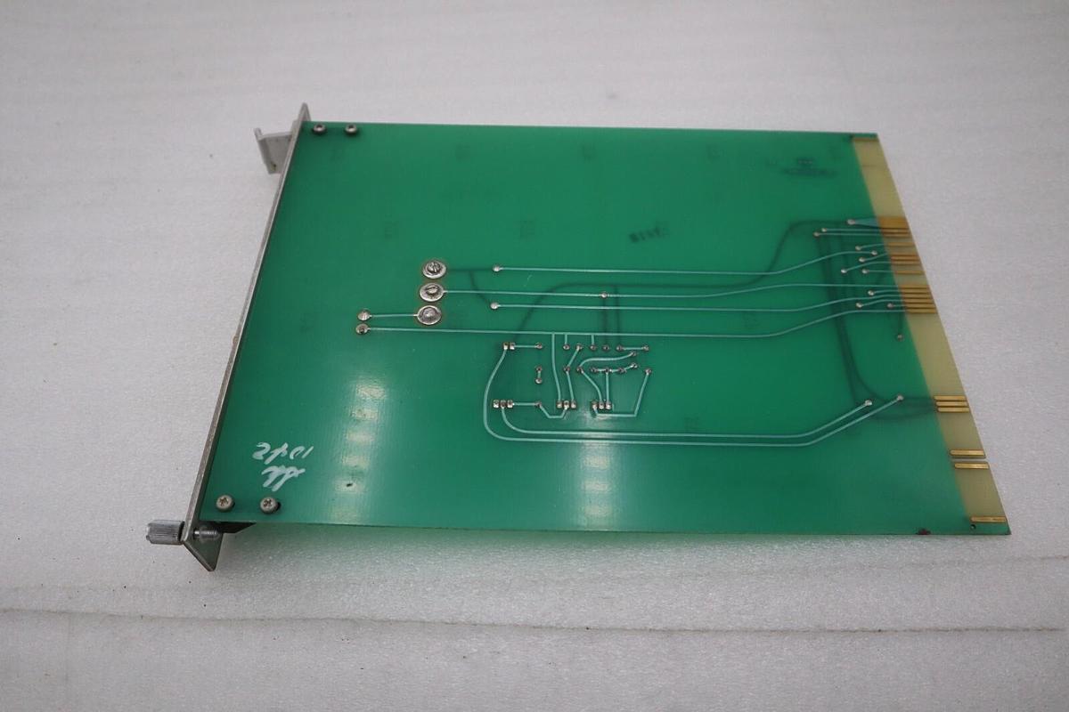 Used NEW ELECTRO-FLYTE 12M21-00007- INTERFACE "C" REV A REGULATOR CARD STOCK 5629A