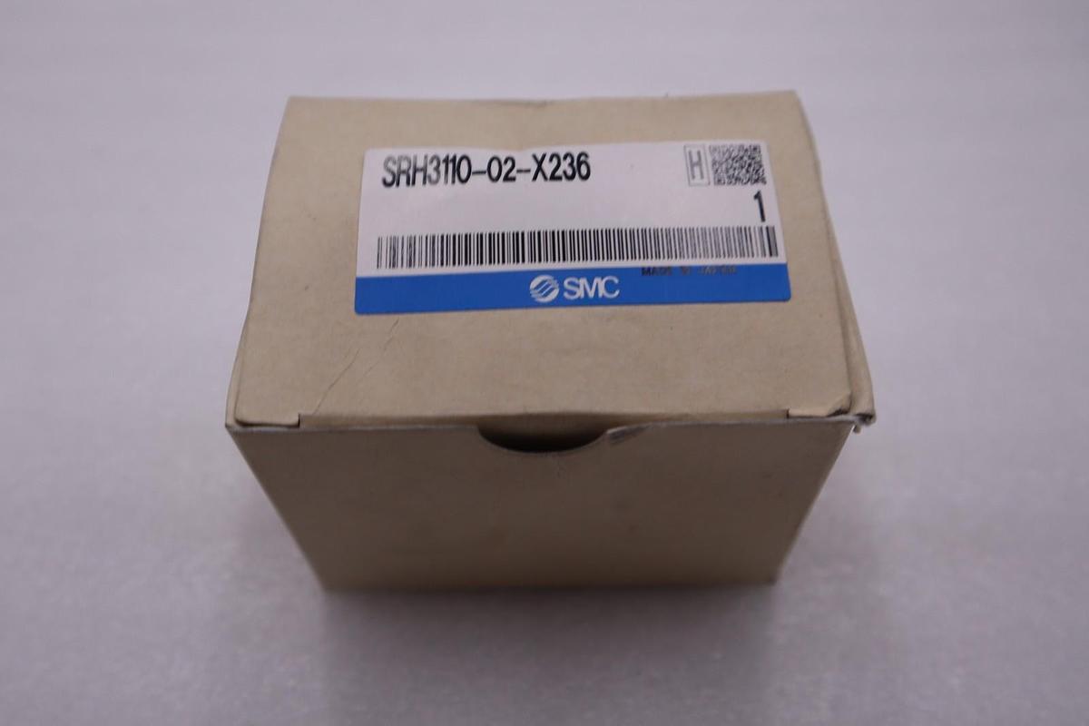 NEW OPEN BOX SMC SRH3110-02-X238/ SRH311002X238 Regulator STOCK H1183A
