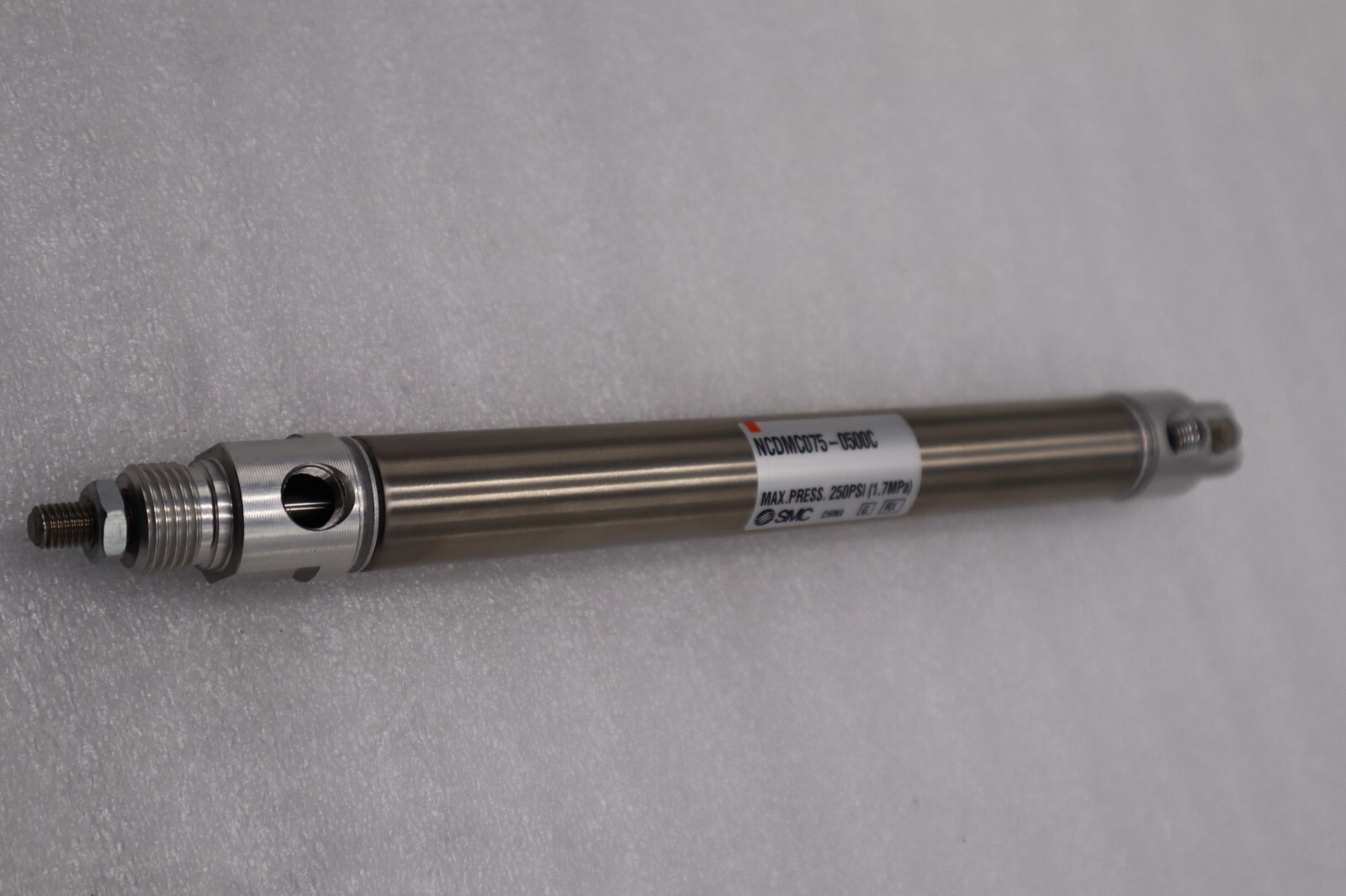 Used SMC NCDMC075-0500C Stroke 5.5” Max PSI 250 NEW OPEN BOX STOCK L-204-C