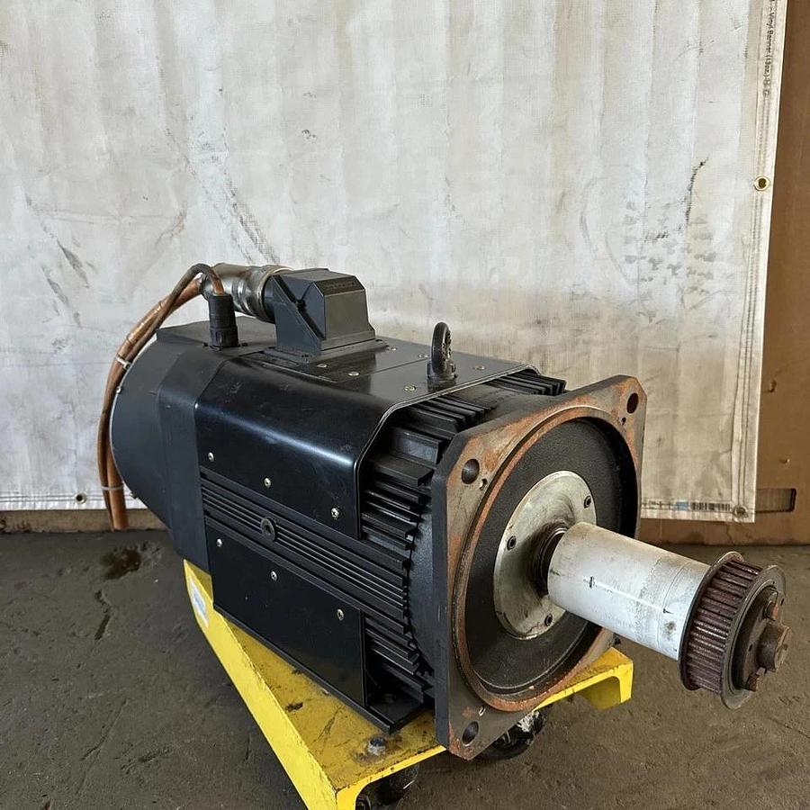 Used Rexroth R911309450 Used Servo 3ph Induction Motor MAD130B-0100-SA-S0-BQ0-35-V1