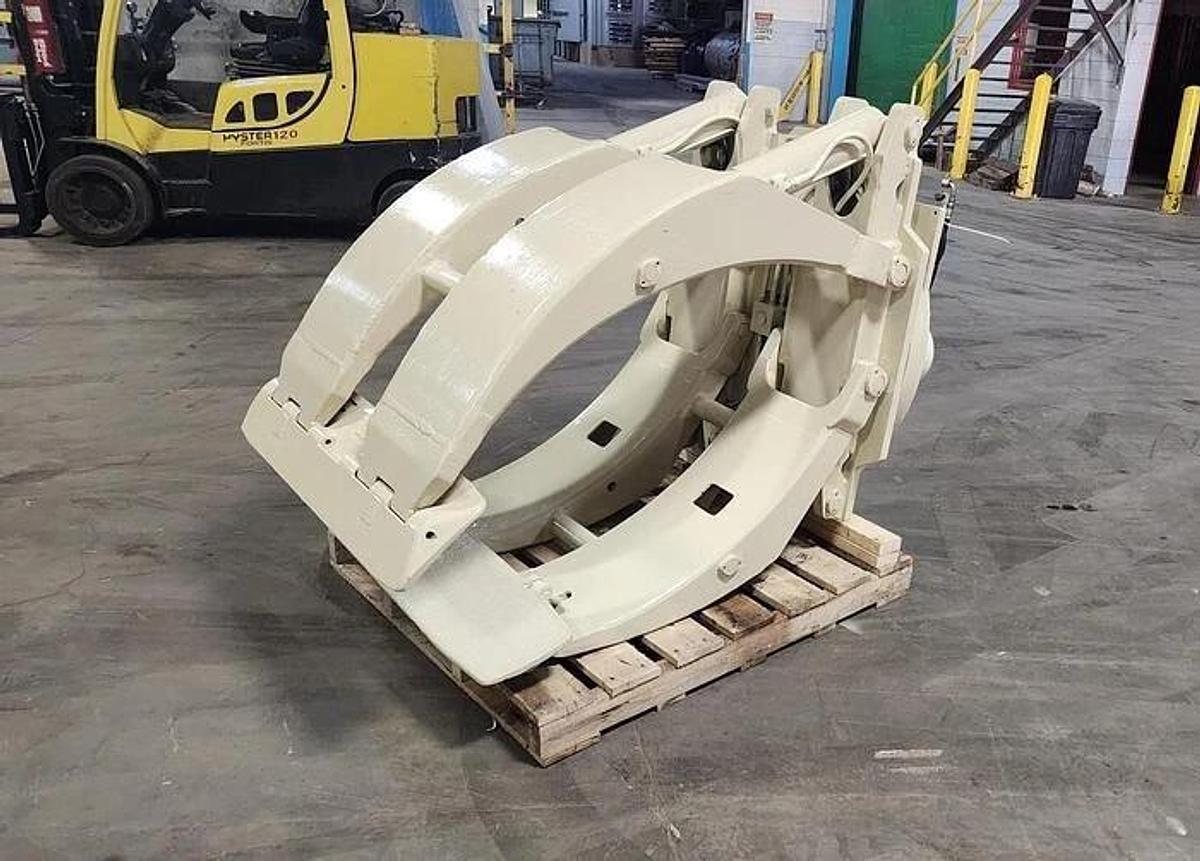 Used CASCADE 90F-RC-03C PAPER ROLL CLAMP 72 INCH DIAMETER CLASS IV