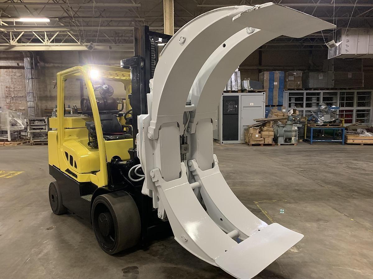 Used 15,500 POUND HYSTER MODEL S155FT FORKLIFT WITH 84" CASCADE PAPER ROLL CLAMP
