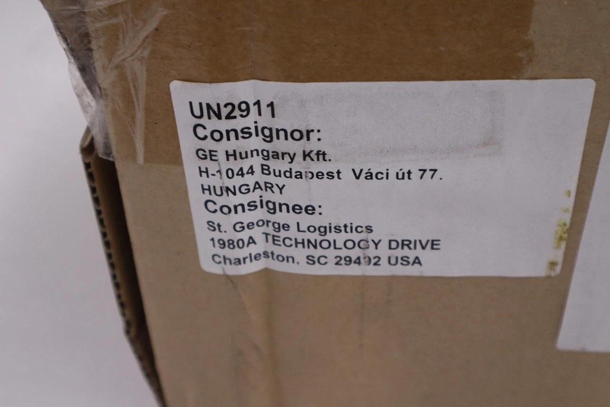 NEW OPEN BOX General Electric MVR400/VBU/XHO/PA Light Bulb 400W CASE OF 6 --H293 707137532618