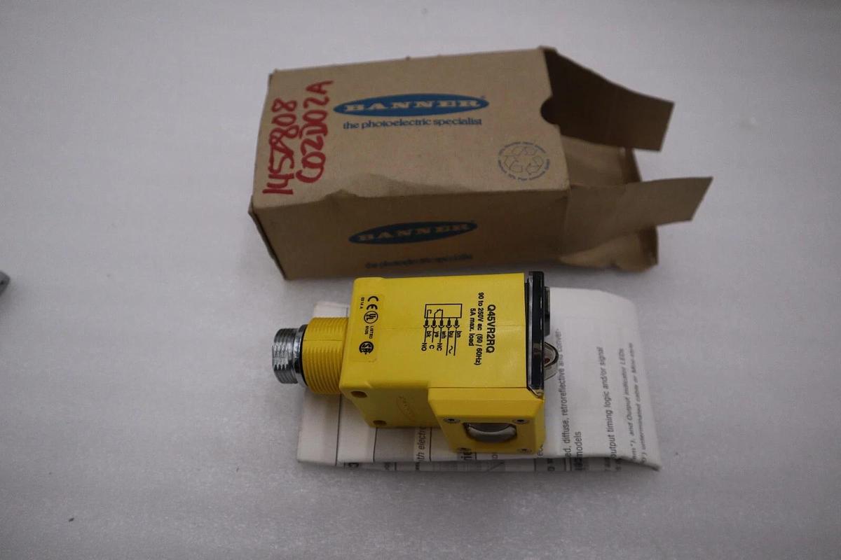 NEW BANNER Q45VR2RQ PHOTOELECTRIC RUGGED RECTANGLE SENSOR STOCK H491A