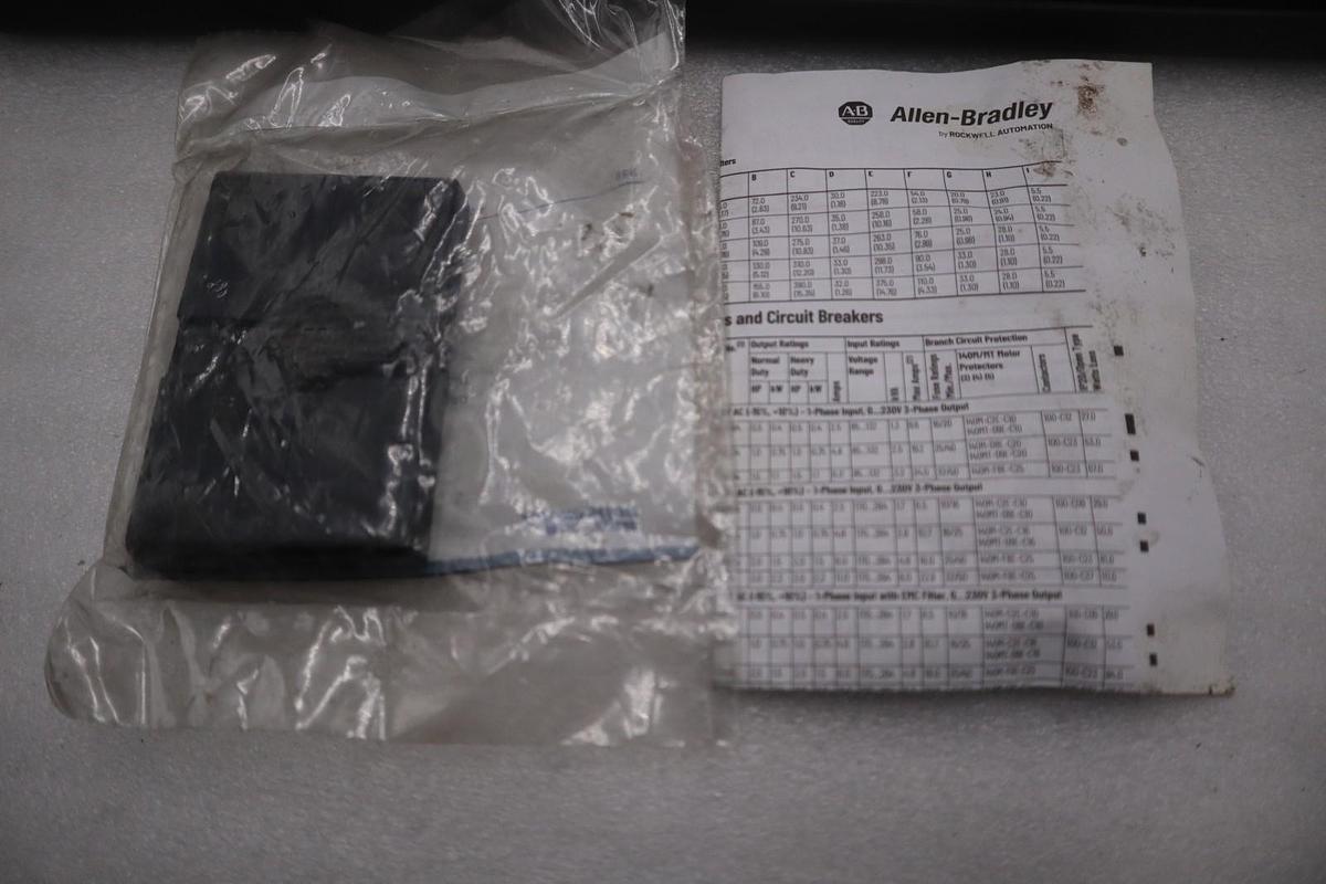 Used Allen Bradley 2711-T10C15L1 /C PanelView 1000 10.4" ControlNet - STOCK SGF-16