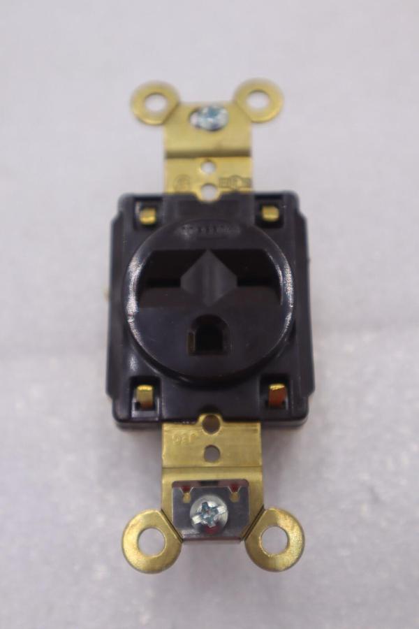 Used HUBBELL HBL5661 SINGLE RECEPTACLE 15A 250V STOCK #K-2144