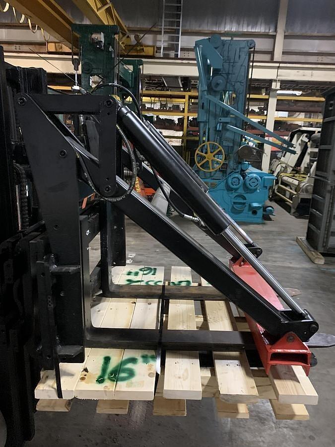 Used LONGREACH FORKLIFT ATTACHMENT CLASS II WITH HYDRAULIC CLAMPING 0CNC040W36001