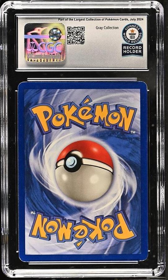 Used 1999 Pokémon Fossil Golduck #35 1st Edition CGC WORLD RECORD GUINNESS SLAB