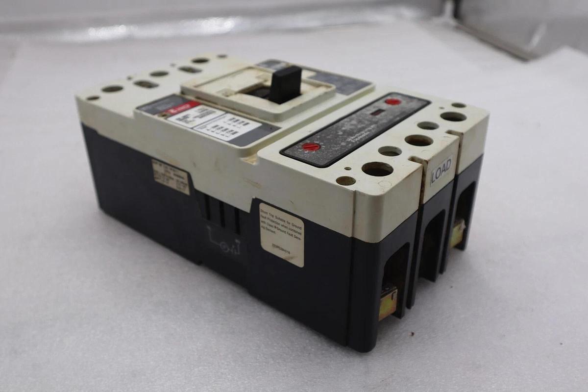 Used CUTLER-HAMMER HM2P400X5WS10 MOTOR CIRCUIT PROTECTOR SERIES C 600VAC STOCK #3221