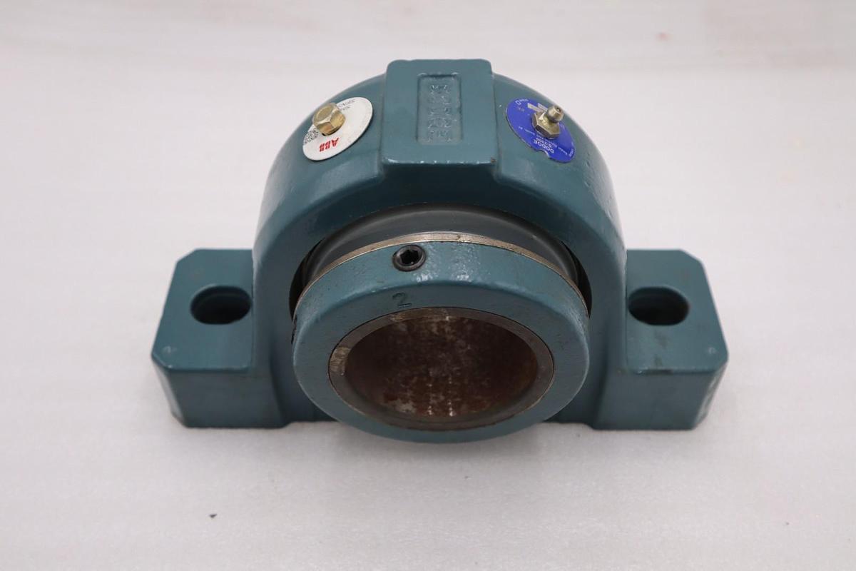 Used NEW Dodge 070285/ P2B-S2-215R Pillow Bearing - 2-15/16 STOCK H1110