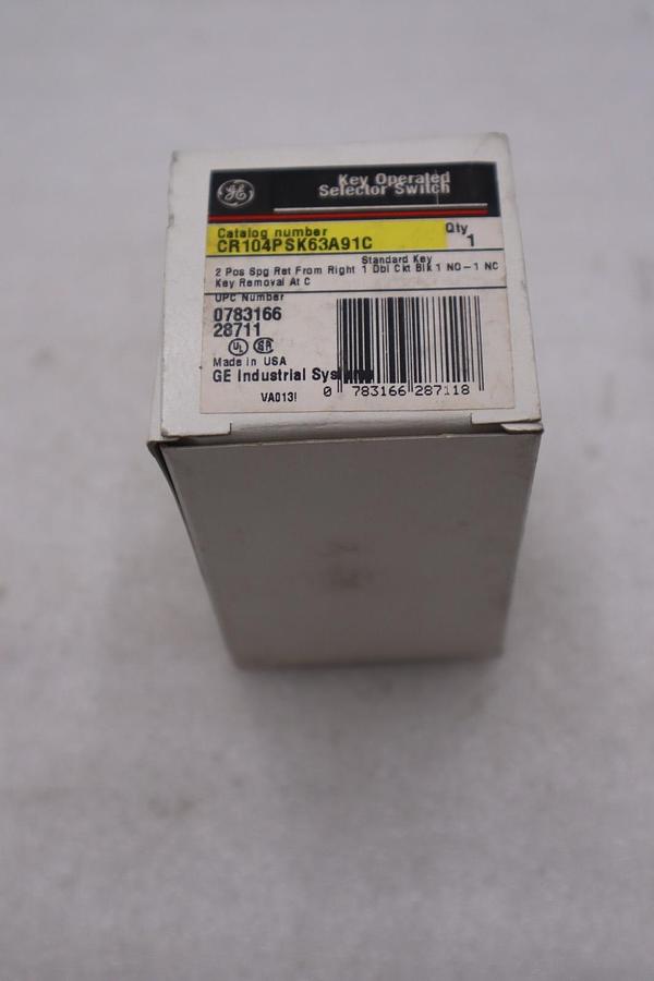 GE CR104PSK63A91C KEY OPERATED SELECTOR SWITCH - NEW IN BOX - STOCK K1674A
