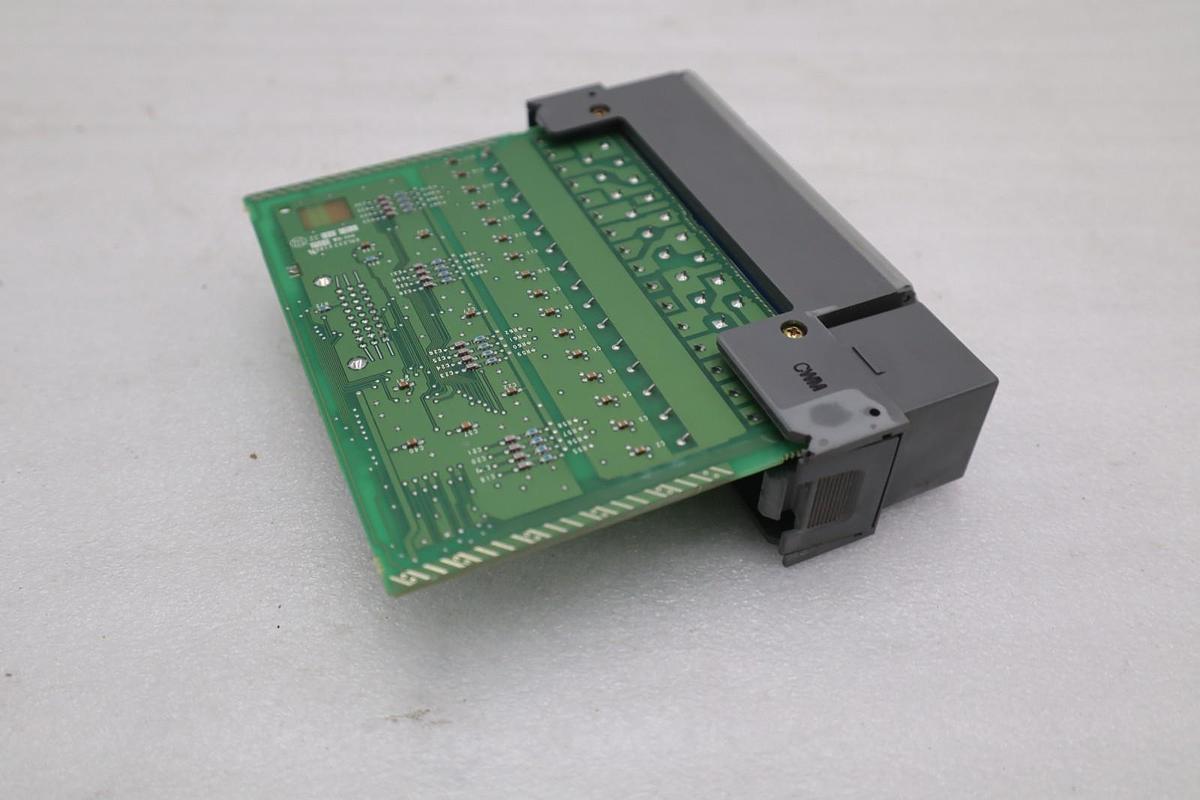 Used AB Allen-Bradley SLC500 1746-ITV16 Input Module Ser C 10-30VDC STK 5348A
