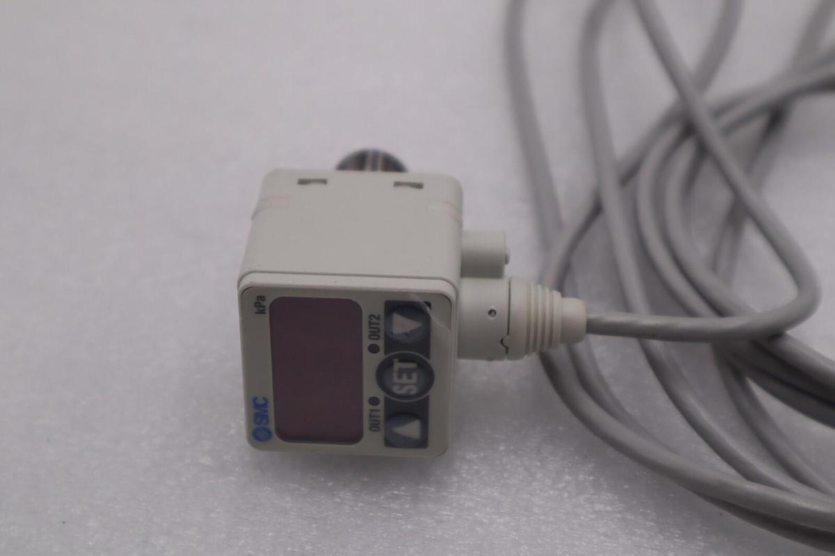 Used SMC ZSE50F-T2-62L SMC sensor-100~100kpa STOCK L-516-C