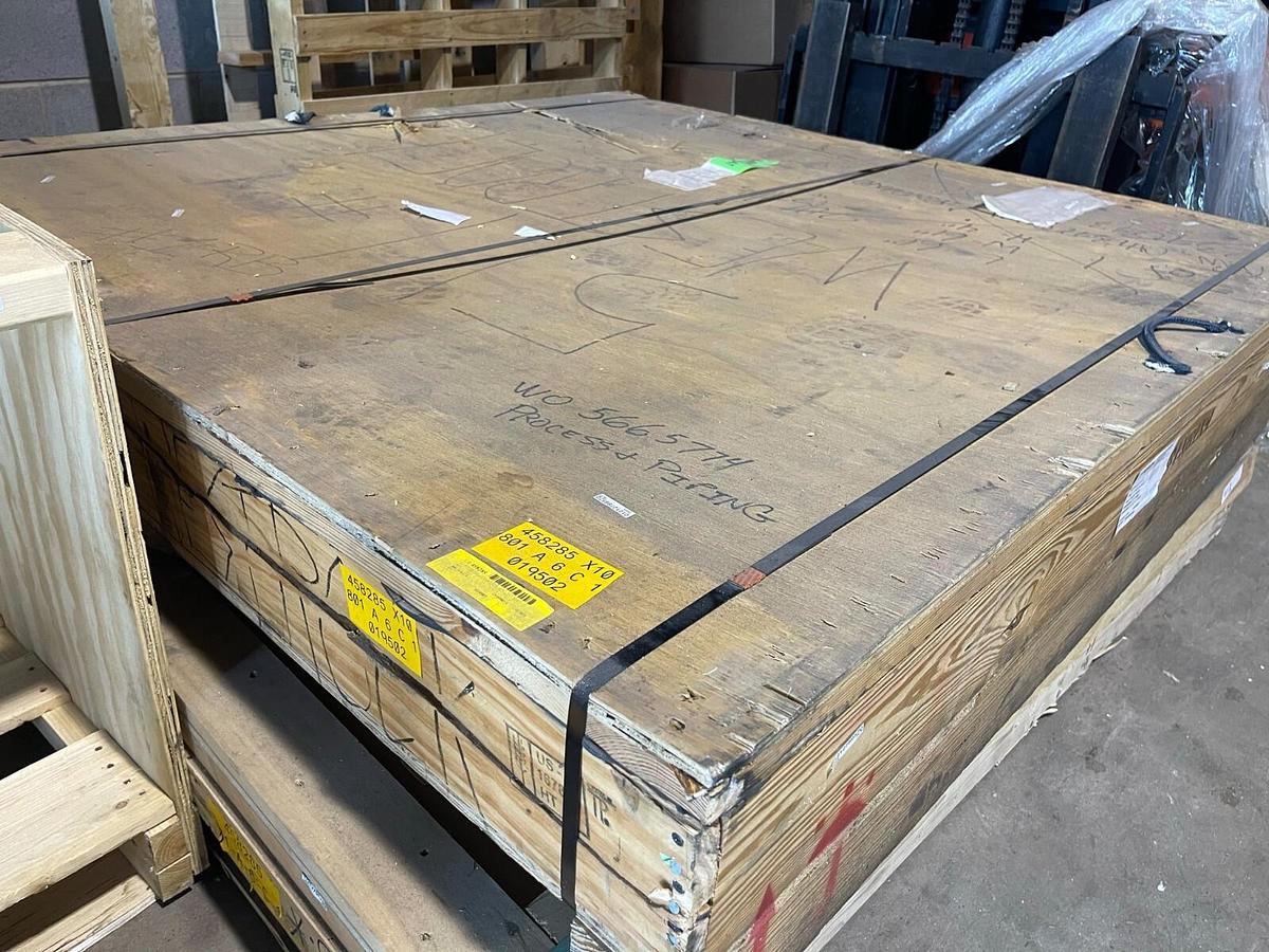 Used CHESTERTON 195 60X60 1/8" GASKET SHEETS (LOT OF 10 SHEETS) STOCK W-2