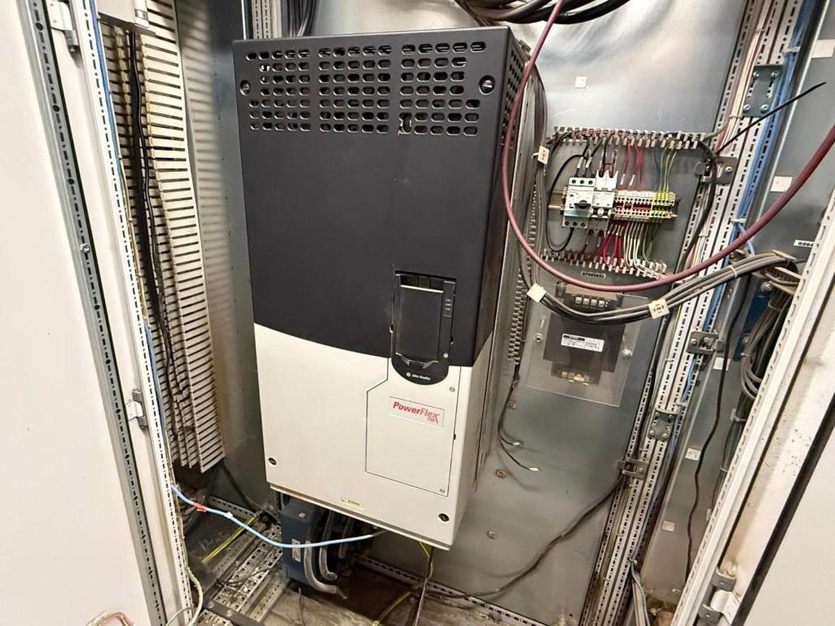 Used 200 HP ALLEN BRADLEY POWERFLEX 755 DRIVE CAT. 20G1ANE192AN0NNNNN 600V