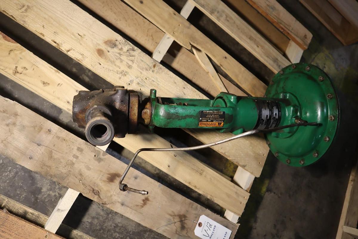 Used Fisher Control Valve Size 34 With Type 667 Pneumatic Actuator